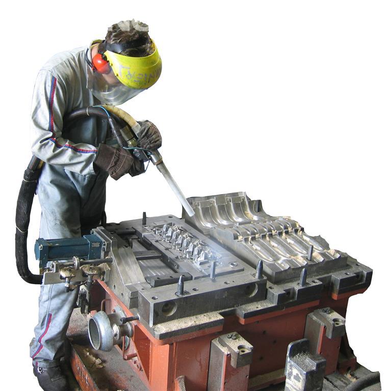 Professionelle Trockeneis Reinigung von Formen