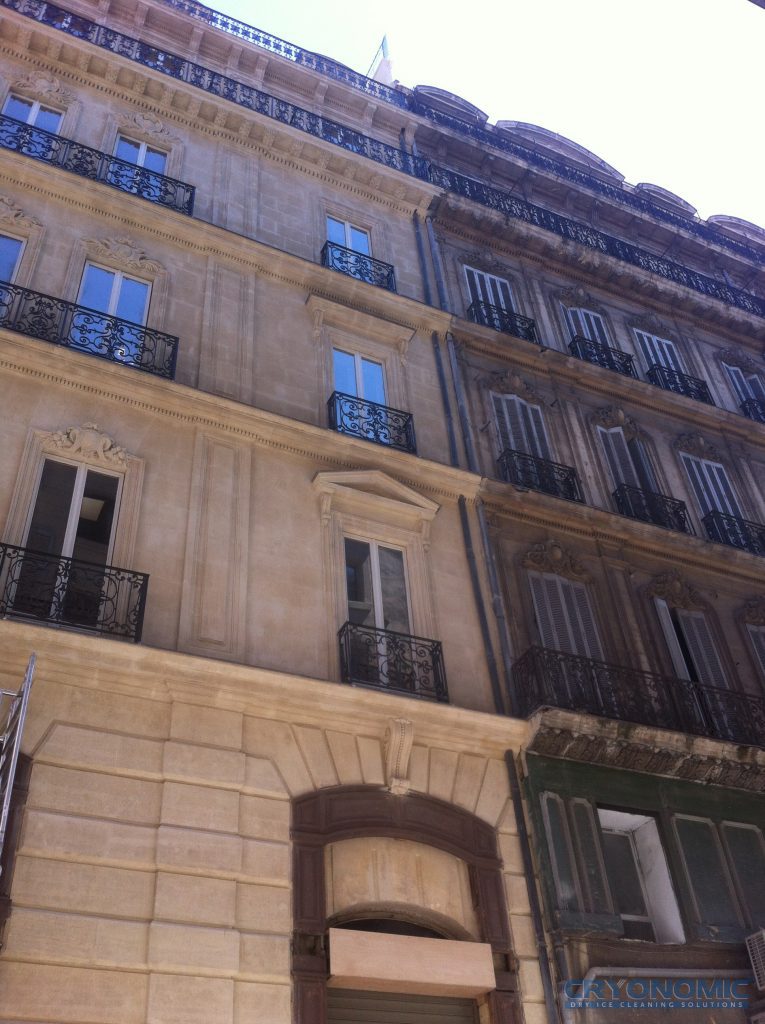 Der Nachbar hat keine CRYONOMIC Maschinen zur Trockeneisreinigung