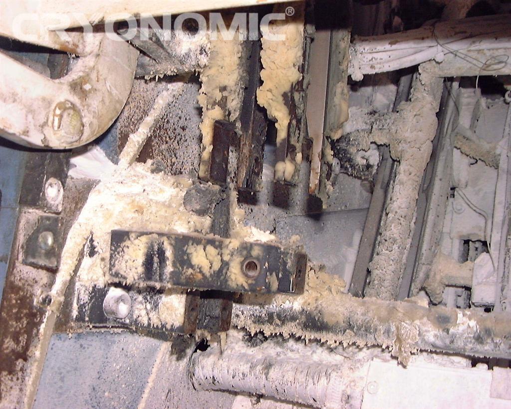 stark verschmutzte Anlagen mit Trockeneis reinigen