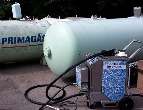 CRYONOMIC COB71 vor Tank