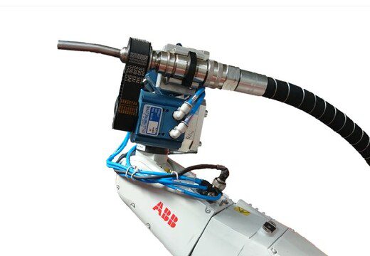 Trockeneisreinigung mit Robotern