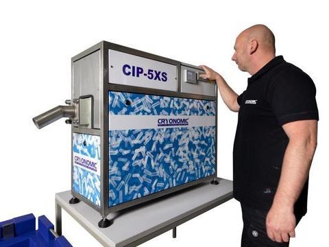 Bedienung Cryonomic Trockeneis Pelletierer