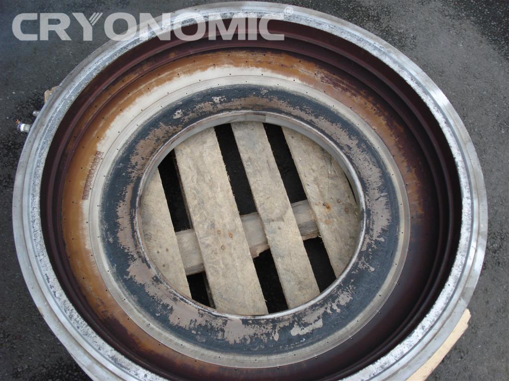 Entfernen von Rost und anderen Verunreinigungen mit CRYONOMIC Trockeneis Strahlmaschinen