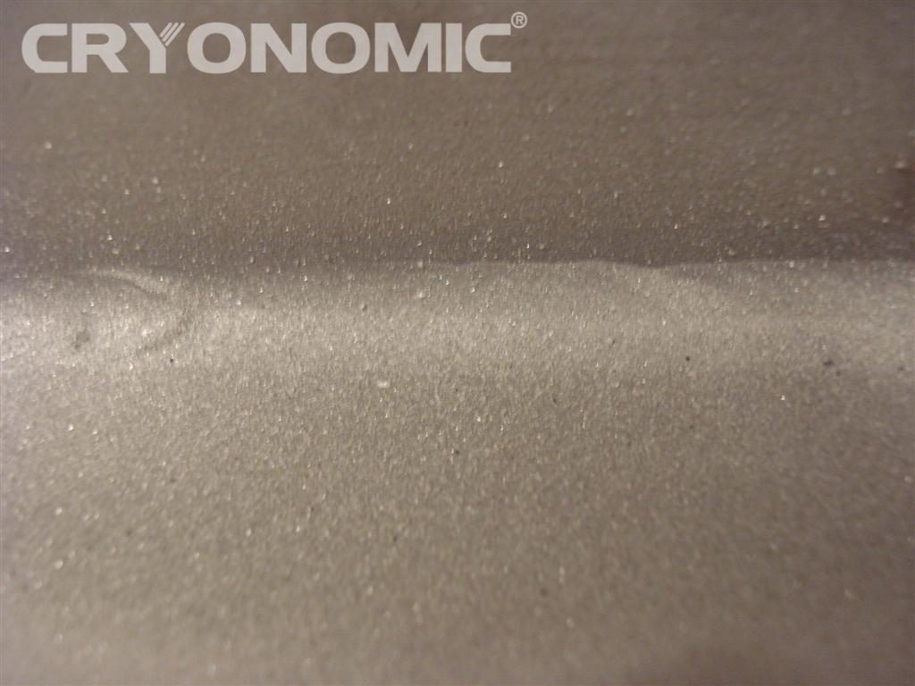 Schweißnaht nach der Bearbeitung mit CRYONOMIC Trockeneisstrahlmaschinen