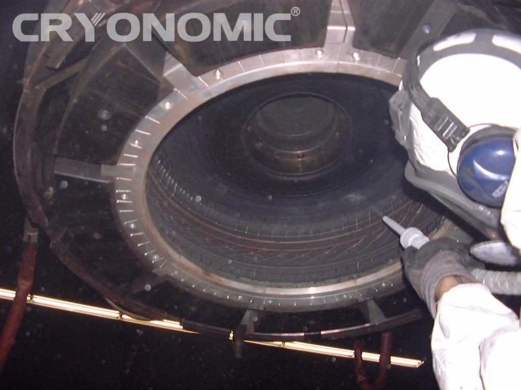 Reifengussformen mit CRYONOMIC COB gereinigt